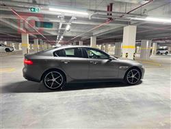 جاكوار XE
